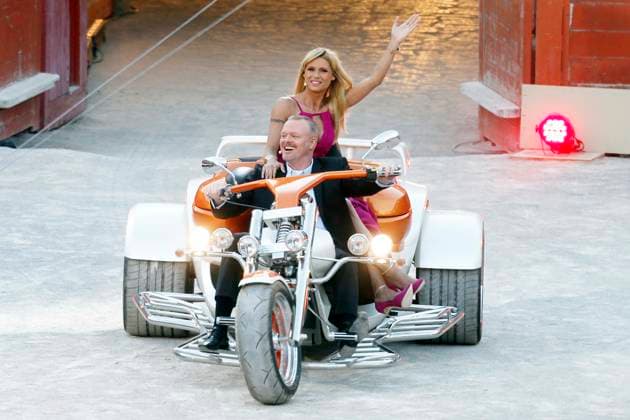 Stefan Raab und Michelle Hunziker, Trike, bei Wetten dass..? aus dem Coliseo Balear in Palma de Mallorca, 206. Folge, Fernsehshow des ZDF, Sommer-Wetten-dass, mallorca Spanien, Espana