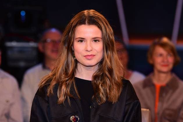 Entertainment Themen der Woche KW04 Entertainment Bilder des Tages Luisa Neubauer zu Gast bei der NDR Talk Show am 24.01.2025 in Hamburg NDR Talk Show am 24.01.2025 in Hamburg *** Luisa Neubauer as a guest on the NDR Talk Show on 24 01 2025 in Hamburg NDR Talk Show on 24 01 2025 in Hamburg 