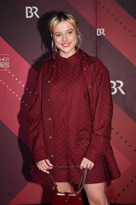 Jella Haase bei der Verleihung Bayerischer Filmpreis am 24.01.2025 im Prinzregententheater in MuenchenNina Gnaedig Bayerischer Filmpreis 2025 in Muenchen