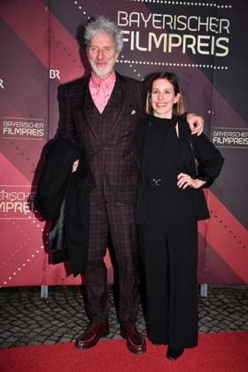 Rufus Beck und seine Tochter Sarah Beck bei der Verleihung Bayerischer Filmpreis am 24.01.2025 im Prinzregententheater in Muenchen Bayerischer Filmpreis 2025 in Muenchen