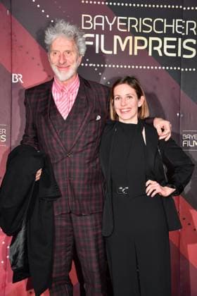 Rufus Beck und seine Tochter Sarah Beck bei der Verleihung Bayerischer Filmpreis am 24.01.2025 im Prinzregententheater in Muenchen Bayerischer Filmpreis 2025 in Muenchen