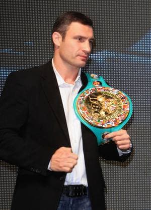 Vitali Klitschko bei der Pressekonferenz in der Lanxess Arena in Koeln am 26.01.11. Die WBC-Weltmeisterschaft im Schwergewicht , 12 Runden, findet am 19. Maerz 2011 in der Lanxess Arena in Koeln statt. Nordrhein-Westfalen Nordrhein-We Germany *** Vitali Klitschko at the Press conference in the Lanxess Arena in Cologne on 26 01 11 the WBC World Championship at Heavyweight , 12 Rounds, finds on 19 March 2011 in the Lanxess Arena in Cologne instead of North Rhine Westphalia North Rhine We Germany