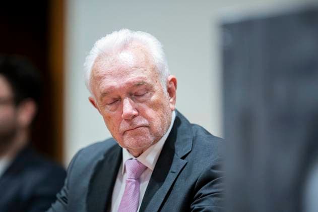 24.01.2025 - Der Stellvertretende Bundesvorsitzende der Freien Demokraten und Vizepräsident des Deutschen Bundestags Wolfgang Kubicki besucht das Wintertreffen des FDP Kreisverbands Herford. , Herford Nordrhein-Westfalen Deutschland Hotel Waldesrand *** 24 01 2025 The Deputy Federal Chairman of the Free Democrats and Vice President of the German Bundestag Wolfgang Kubicki visits the winter meeting of the FDP district association Herford , Herford North Rhine-Westphalia Germany Hotel Waldesrand