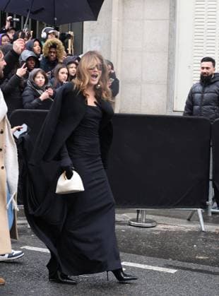 Arrivals at the Jacquemus fashion show during the Mens Ready to Wear Fall Winter 2025 2026 Fashion Week in Paris Carla Bruni Sarkozy Arrivals at the Jacquemus fashion show during the Mens Ready to Wear Fall Winter 2025 2026 Fashion Week in Paris, January 26, 2025 Denis Guignebourg Bestimage Arrivals at the Jacquemus fashion show during the Mens Ready to Wear Fall Winter 2025 2026 Fashion Week in Paris, January 26, 2025 Paris France  Copyright: xDenisxGuignebourgx xBestimagexDenisxGuignebourgx xBestimagex