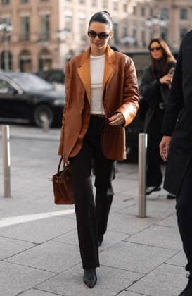 Entertainment Themen der Woche KW05 Kendall Jenner arrives at the Ritz Hotel during Paris Fashion Week PFW Collection Haute Couture Spring Summer 2025 in Paris Kendall Jenner arrives at the Ritz Hotel during Paris Fashion Week PFW Collection Haute Couture Spring Summer 2025 in Paris on January 27, 2025 Tiziano Da Silva Bestimage Kendall Jenner arrives at the Ritz Hotel during Paris Fashion Week PFW Haute Couture Spring Summer 2025 Collection in Paris on January 27, 2025 Paris France  Copyright: xTizianoxDaxSilvax xBestimagexTizianoxDaxSilvax xBestimagex