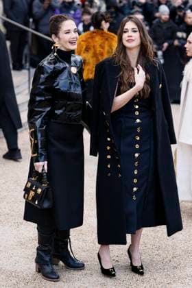 PFW - Schiaparelli Arrivals Paris, France - January 27: Lynda Carter, Jessica Altman arrive to Schiaparelli fashion show during the Haute Couture Fall Winter 2025 - 2026 Fashion Week on January 27, 2025 in Paris, France. Photo by Marco Piovanotto ABACAPRESS.COM Paris France  Copyright: xPiovanottoxMarco ABACAx