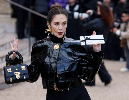 PFW - Schiaparelli Arrivals Paris, France - January 27: Lynda Carter arrives to Schiaparelli fashion show during the Haute Couture Fall Winter 2025 - 2026 Fashion Week on January 27, 2025 in Paris, France. Photo by Marco Piovanotto ABACAPRESS.COM Paris France  Copyright: xPiovanottoxMarco ABACAx