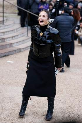 PFW - Schiaparelli Arrivals Paris, France - January 27: Lynda Carter arrives to Schiaparelli fashion show during the Haute Couture Fall Winter 2025 - 2026 Fashion Week on January 27, 2025 in Paris, France. Photo by Marco Piovanotto ABACAPRESS.COM Paris France  Copyright: xPiovanottoxMarco ABACAx
