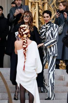 PFW - Schiaparelli Arrivals Paris, France - January 27: Carla Bruni, Farida Khelfa arrive to Schiaparelli fashion show during the Haute Couture Fall Winter 2025 - 2026 Fashion Week on January 27, 2025 in Paris, France. Photo by Marco Piovanotto ABACAPRESS.COM Paris France  Copyright: xPiovanottoxMarco ABACAx