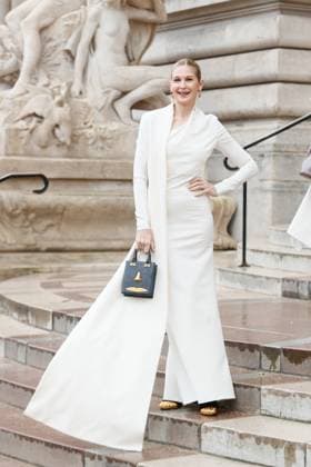 Arrivals at Schiaparelli Haute Couture Collection Spring Summer 2025 during Paris Fashion Week PFW Kelly Rutherford People at Schiaparelli Haute Couture Collection Spring Summer 2025 during Paris Fashion Week PFW at the Petit Palais on January 27, 2025 Christophe Clovis Bestimage People at Schiaparelli Fashion Show Haute Couture Spring Summer 2025 during Paris Fashion Week, Paris France  Copyright: xChristophexClovisx xBestimagexChristophexClovisx xBestimagex