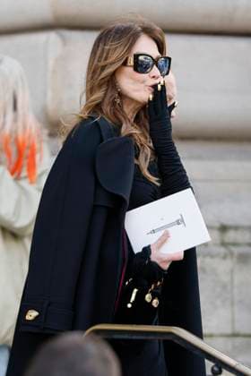 PFW - Celebs At Schiaparelli Carla Bruni arrives to Schiaparelli fashion show during the Haute Couture Fall Winter 2025 - 2026 Fashion Week on January 27, 2025 in Paris, France. Photo by Marco Piovanotto ABACAPRESS.COM Paris France  Copyright: xPiovanottoxMarco ABACAx