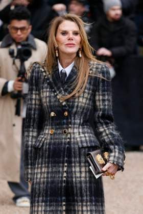 PFW - Celebs At Schiaparelli Anna Dello Russo arrives to Schiaparelli fashion show during the Haute Couture Fall Winter 2025 - 2026 Fashion Week on January 27, 2025 in Paris, France. Photo by Marco Piovanotto ABACAPRESS.COM Paris France  Copyright: xPiovanottoxMarco ABACAx