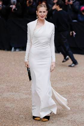 PFW - Celebs At Schiaparelli Kelly Rutherford arrives to Schiaparelli fashion show during the Haute Couture Fall Winter 2025 - 2026 Fashion Week on January 27, 2025 in Paris, France. Photo by Marco Piovanotto ABACAPRESS.COM Paris France  Copyright: xPiovanottoxMarco ABACAx