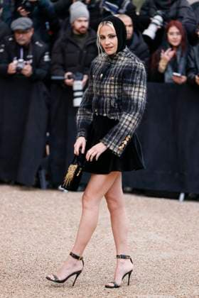 PFW - Celebs At Schiaparelli Pixie Lott arrives to Schiaparelli fashion show during the Haute Couture Fall Winter 2025 - 2026 Fashion Week on January 27, 2025 in Paris, France. Photo by Marco Piovanotto ABACAPRESS.COM Paris France  Copyright: xPiovanottoxMarco ABACAx