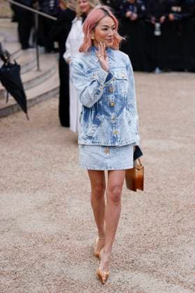 PFW - Celebs At Schiaparelli Tina Leung arrives to Schiaparelli fashion show during the Haute Couture Fall Winter 2025 - 2026 Fashion Week on January 27, 2025 in Paris, France. Photo by Marco Piovanotto ABACAPRESS.COM Paris France  Copyright: xPiovanottoxMarco ABACAx