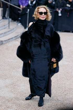 PFW - Celebs At Schiaparelli Marisa Berenson arrives to Schiaparelli fashion show during the Haute Couture Fall Winter 2025 - 2026 Fashion Week on January 27, 2025 in Paris, France. Photo by Marco Piovanotto ABACAPRESS.COM Paris France  Copyright: xPiovanottoxMarco ABACAx