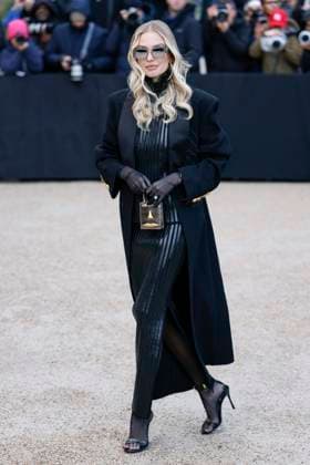 PFW - Celebs At Schiaparelli Leonie Hanne arrives to Schiaparelli fashion show during the Haute Couture Fall Winter 2025 - 2026 Fashion Week on January 27, 2025 in Paris, France. Photo by Marco Piovanotto ABACAPRESS.COM Paris France  Copyright: xPiovanottoxMarco ABACAx