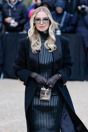 PFW - Celebs At Schiaparelli Leonie Hanne arrives to Schiaparelli fashion show during the Haute Couture Fall Winter 2025 - 2026 Fashion Week on January 27, 2025 in Paris, France. Photo by Marco Piovanotto ABACAPRESS.COM Paris France  Copyright: xPiovanottoxMarco ABACAx