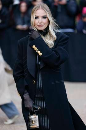 PFW - Celebs At Schiaparelli Leonie Hanne arrives to Schiaparelli fashion show during the Haute Couture Fall Winter 2025 - 2026 Fashion Week on January 27, 2025 in Paris, France. Photo by Marco Piovanotto ABACAPRESS.COM Paris France  Copyright: xPiovanottoxMarco ABACAx