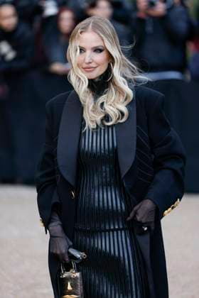 PFW - Celebs At Schiaparelli Leonie Hanne arrives to Schiaparelli fashion show during the Haute Couture Fall Winter 2025 - 2026 Fashion Week on January 27, 2025 in Paris, France. Photo by Marco Piovanotto ABACAPRESS.COM Paris France  Copyright: xPiovanottoxMarco ABACAx