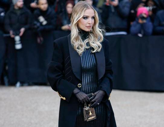 PFW - Celebs At Schiaparelli Leonie Hanne arrives to Schiaparelli fashion show during the Haute Couture Fall Winter 2025 - 2026 Fashion Week on January 27, 2025 in Paris, France. Photo by Marco Piovanotto ABACAPRESS.COM Paris France  Copyright: xPiovanottoxMarco ABACAx