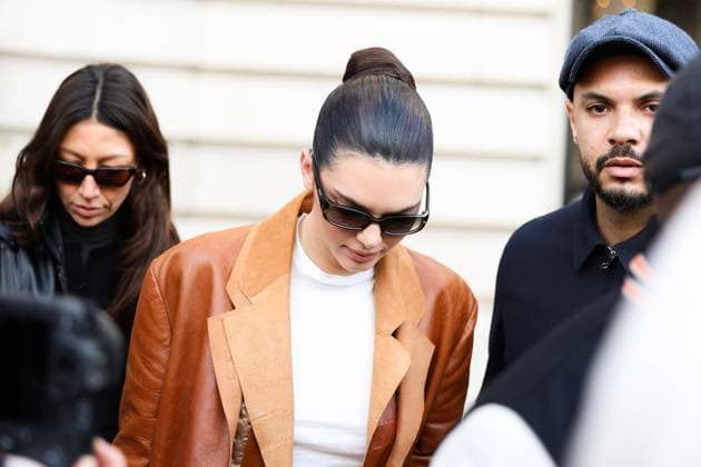 Paris Fashion Week, Gäste der Schiaparelli Modenschau Paris Fashion Week Arrivee des invités au defile Schaparelli Celebrities arrival at Schiaparelli show duting Fashion week 439713 2025 01 27 France Jenner, Kendall  Copyright: xIvankaxVoisinx xStarfacex STAR_439713_060