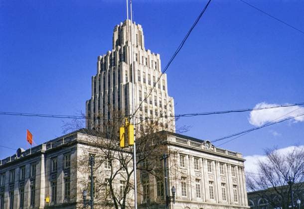 1920er Architektur des Gerichtsgebäudes von Forsyth County, Winston Salem, North Carolina, USA, um 1953, Nordamerika 1920s architecture of the Forsyth County Courthouse, Winston Salem, North Carolina, USA, c. 1953, North America Copyright: imageBROKER IanxMurray iblimu12285275.jpg