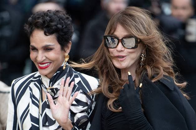 PFW Schiaparelli Arrivals Carla Bruni and Farida Khelfa attending the Schiaparelli Haute Couture Spring-Summer 2025 show as part of Paris Fashion Week in Paris, France on January 27, 2025. Photo by Aurore Marechal ABACAPRESS.COM Paris France  Copyright: xMarechalxAurore ABACAx