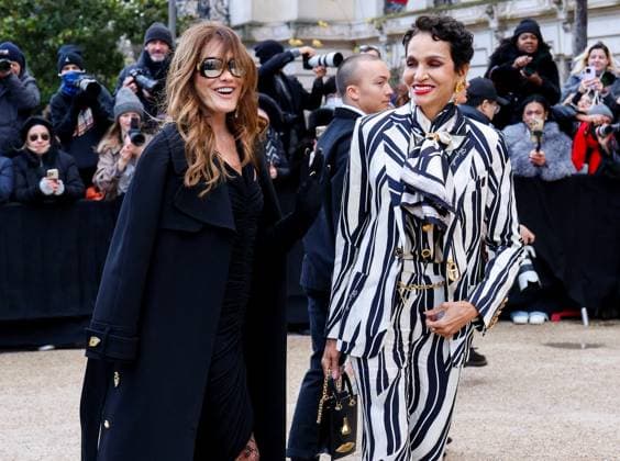 Arrivals at the Schiaparelli fashion show at the Petit Palais for the Spring Summer 2025 Haute Couture Collection during Paris Fashion Week PFW Carla Bruni Sarkozy and Farida Khelfa Arrivals and exits at the Schiaparelli fashion show at the Petit Palais for the Spring Summer 2025 Haute Couture Collection during Paris Fashion Week PFW , France, on January 27, 2025 Debis Guignebourg Bestimage Arrivals and exits at the Schiaparelli fashion show at the Petit Palais for the Spring Summer 2025 Haute Couture Collection during Paris Fashion Week PFW , France, on January 27, 2025 Debis Guignebourg Bestimage Paris France  Copyright: xDenisxGuignebourgx xBestimagexDenisxGuignebourgx xBestimagex