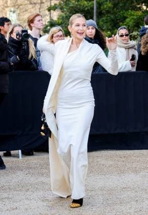 Arrivals at the Schiaparelli fashion show at the Petit Palais for the Spring Summer 2025 Haute Couture Collection during Paris Fashion Week PFW Kelly Rutherford Arrivals and exits at the Schiaparelli fashion show at the Petit Palais for the Spring Summer 2025 Haute Couture Collection during Paris Fashion Week PFW , France, on January 27, 2025 Debis Guignebourg Bestimage Arrivals and exits at the Schiaparelli fashion show at the Petit Palais for the Spring Summer 2025 Haute Couture Collection during Paris Fashion Week PFW , France, on January 27, 2025 Debis Guignebourg Bestimage Paris France  Copyright: xDenisxGuignebourgx xBestimagexDenisxGuignebourgx xBestimagex