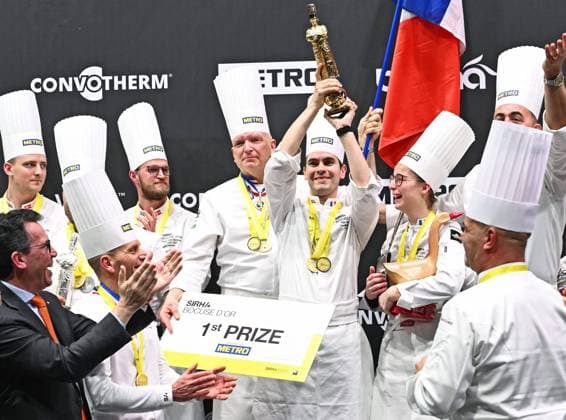 Entertainment Themen der Woche KW05 Le Bocuse dOr 2025 PHOTOPQR LE PROGRES Stéphane GUIOCHON Chassieu 27 01 2025 Le Bocuse dOr 2025 A Eurexpo au salon du Sirha finale du Bocuse dOr 2025 ici le gagnant Paul Marcon Chassieu, France, jan 27th 2025 Sirha gastronomy and catering fair final of the Bocuse dOr 2025 Chassieu Rhône Alpes France  Copyright: xPHOTOPQR LExPROGRES MAXPPPxStéphanexGUIOCHONx 20250127LPL5307 20250127LPL5307