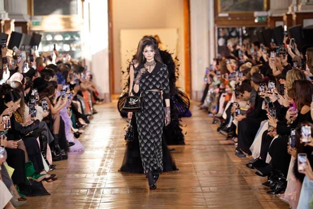 Entertainment Bilder des Tages George Hobeika Haute Couture spring summer 2025 Paris january 2025 George Hobeika Haute Couture spring summer 2025 Paris january 2025, Credit:Zeppelin Avalon  Copyright: xZeppelinx xAvalonx 0958128468