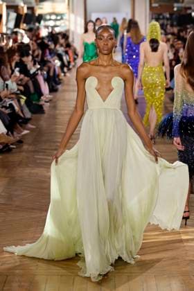 George Hobeika Haute Couture spring summer 2025 Paris january 2025 George Hobeika Haute Couture spring summer 2025 Paris january 2025, Credit:Zeppelin Avalon  Copyright: xZeppelinx xAvalonx 0958130173