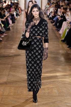 Paris Fashion Week, Georges Hobeika Modenschau George Hobeika Haute Couture spring summer 2025 Paris january 2025 George Hobeika Haute Couture spring summer 2025 Paris january 2025, Credit:Zeppelin Avalon  Copyright: xZeppelinx xAvalonx 0958130644