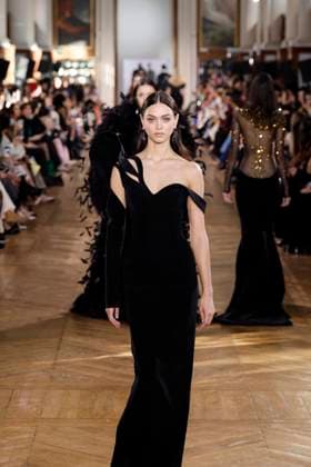 Paris Fashion Week, Georges Hobeika Modenschau George Hobeika Haute Couture spring summer 2025 Paris january 2005 George Hobeika Haute Couture spring summer 2025 Paris january 2005, Credit:Zeppelin Avalon  Copyright: xZeppelinx xAvalonx 0958128354