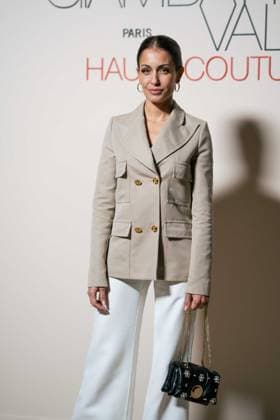 Paris Fashion Week, Gäste der Giambattista Valli Modenschau Giambattista Valli - Arrival PARIS, FRANCE - JANUARY 27: Guest attends the Giambattista Valli Haute Couture Spring-Summer 2025 show as part of Paris Fashion Week on January 27, 2025 in Paris, France. (, Credit:Lounis Tiar Avalon France, Paris, Place Vendome  Copyright: xLounisxTiarx xAvalonx 0958138208