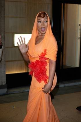 PFW - Giambattista Valli Haute Couture - Photocall NB Megan Thee Stallion attends the Giambattista Valli Haute Couture Spring-Summer 2025 show as part of Paris Fashion Week on January 27, 2025 in Paris, France. Photo by Nasser Berzane ABACAPRESS.COM Paris France  Copyright: xBerzanexNasser ABACAx