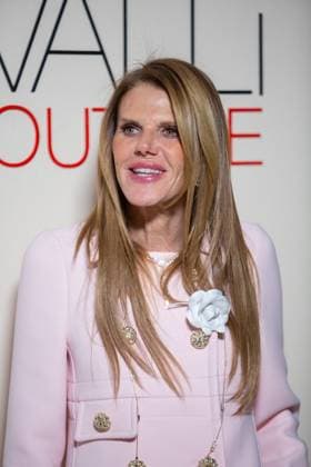 PFW - Giambattista Valli Haute Couture - Photocall NB Anna Dello Russo attends the Giambattista Valli Haute Couture Spring-Summer 2025 show as part of Paris Fashion Week on January 27, 2025 in Paris, France. Photo by Nasser Berzane ABACAPRESS.COM Paris France  Copyright: xBerzanexNasser ABACAx
