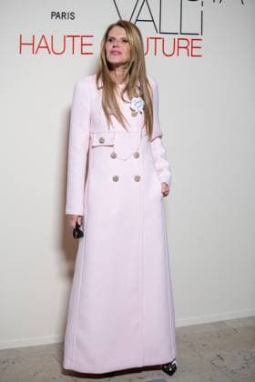 PFW - Giambattista Valli Haute Couture - Photocall NB Anna Dello Russo attends the Giambattista Valli Haute Couture Spring-Summer 2025 show as part of Paris Fashion Week on January 27, 2025 in Paris, France. Photo by Nasser Berzane ABACAPRESS.COM Paris France  Copyright: xBerzanexNasser ABACAx