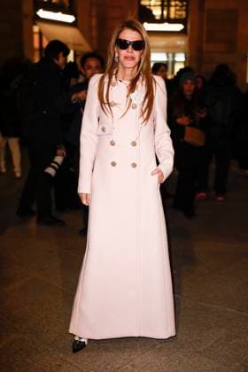 PFW - Gianbattista Arrivals Anna Dello Russo arrives to Gianbattista Valli fashion show during the Haute Couture Fall Winter 2025 - 2026 Fashion Week on January 27, 2025 in Paris, France. Photo by Marco Piovanotto ABACAPRESS.COM Paris France  Copyright: xPiovanottoxMarco ABACAx