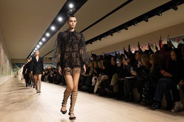 PFW - Christian Dior Runway A model walks the runway during the Christian Dior show during Paris Fashion Week Haute Couture Spring-Summer 2025 on January 27, 2025 in Paris, France. Photo by Laurent Zabulon ABACAPRESS.COM Paris France  Copyright: xZabulonxLaurent ABACAx
