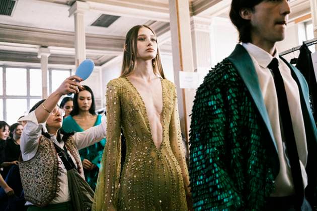 Paris Fashion Week, Georges Hobeika Modenschau Paris Fashion Week HC SS25 Georges Hobeika 439733 2025 01 27 France  Copyright: xJean-BaptistexSoulliatx xStarfacex STAR_439733_056