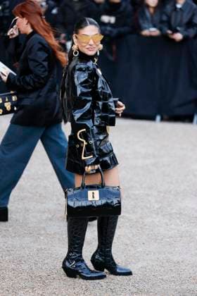 PFW - Schiaparell Arrivals Paris, France - January 27: Guest arrives to Schiaparelli fashion show during the Haute Couture Fall Winter 2025 - 2026 Fashion Week on January 27, 2025 in Paris, France. Photo by Marco Piovanotto Abacapress Paris France  Copyright: xPiovanottoxMarco ABACAx