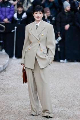 PFW - Schiaparell Arrivals Paris, France - January 27: Guest arrives to Schiaparelli fashion show during the Haute Couture Fall Winter 2025 - 2026 Fashion Week on January 27, 2025 in Paris, France. Photo by Marco Piovanotto Abacapress Paris France  Copyright: xPiovanottoxMarco ABACAx