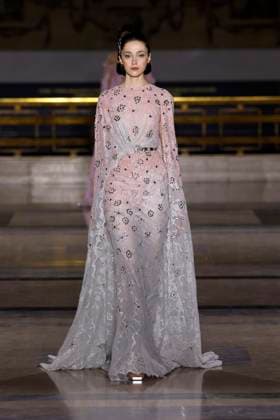Tony Ward Haute Couture Spring Summer 2025, Paris, January 2025 Tony Ward Haute Couture Spring Summer 2025, Paris, January 2025, Credit:Zeppelin Avalon  Copyright: xZeppelinx xAvalonx 0958228231