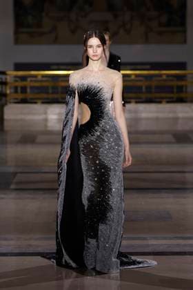 Tony Ward Haute Couture Spring Summer 2025, Paris, January 2025 Tony Ward Haute Couture Spring Summer 2025, Paris, January 2025, Credit:Zeppelin Avalon  Copyright: xZeppelinx xAvalonx 0958228811