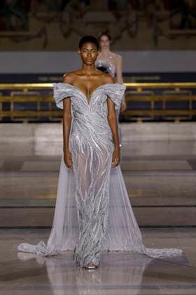 Tony Ward Haute Couture Spring Summer 2025, Paris, January 2025 Tony Ward Haute Couture Spring Summer 2025, Paris, January 2025, Credit:Zeppelin Avalon  Copyright: xZeppelinx xAvalonx 0958229565