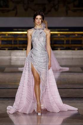 Tony Ward Haute Couture Spring Summer 2025, Paris, January 2025 Tony Ward Haute Couture Spring Summer 2025, Paris, January 2025, Credit:Zeppelin Avalon  Copyright: xZeppelinx xAvalonx 0958229648