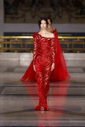Tony Ward Haute Couture Spring Summer 2025, Paris, January 2025 Tony Ward Haute Couture Spring Summer 2025, Paris, January 2025, Credit:Zeppelin Avalon  Copyright: xZeppelinx xAvalonx 0958229596