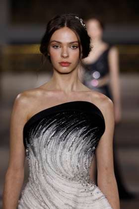 Tony Ward Haute Couture Spring Summer 2025, Paris, January 2025 Tony Ward Haute Couture Spring Summer 2025, Paris, January 2025, Credit:Zeppelin Avalon  Copyright: xZeppelinx xAvalonx 0958228745